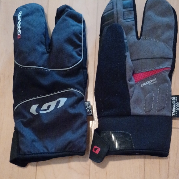 Louis Garneau Other - Louis Garneau Winter Gloves
